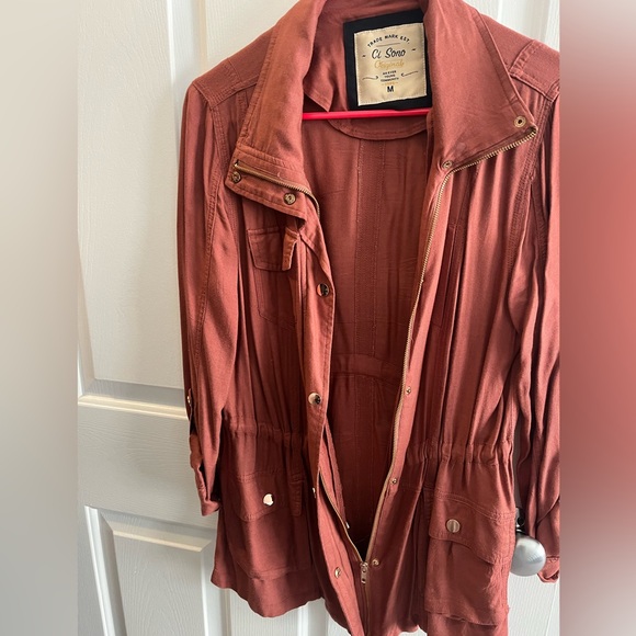 Light Zip Up Jacket - Picture 4 of 4